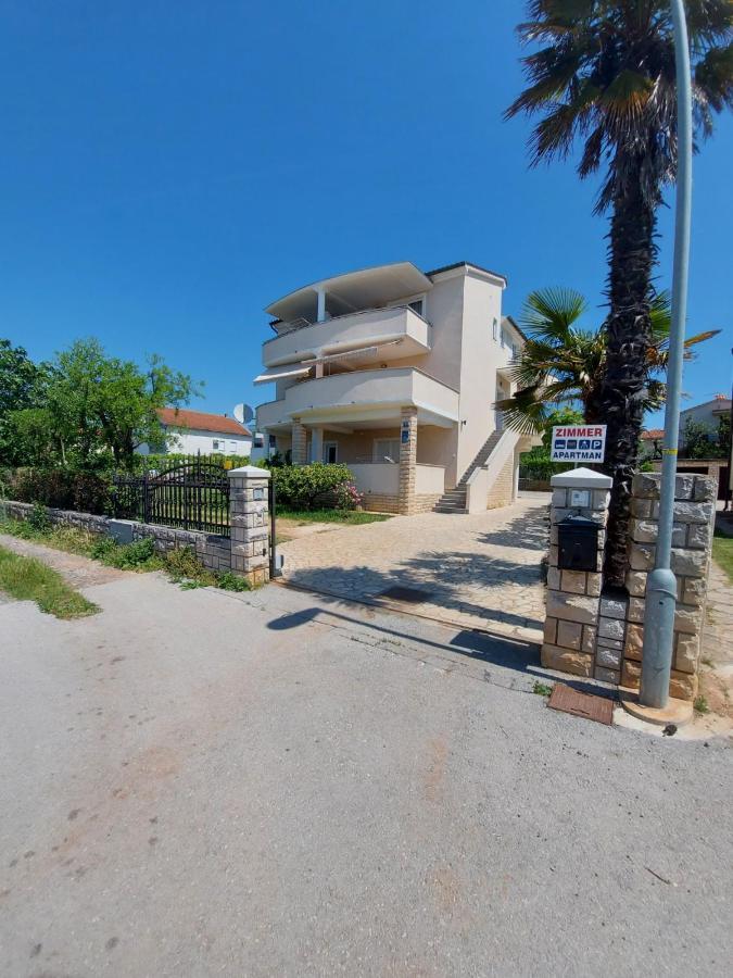 Emma Demarin apartmens Medulin Exterior foto